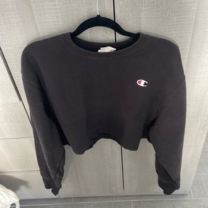 Champion cropped black sweatshirt